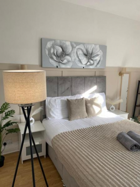 Modern Townhouse-Free Parking-Games Room-Fast W-iFi